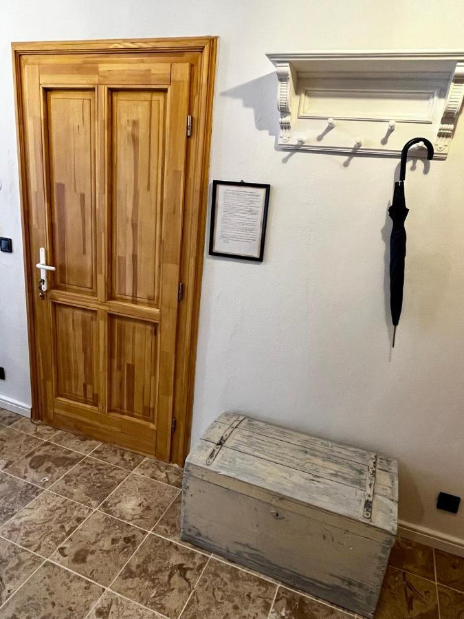 Varga Apartman Sopron Exterior foto